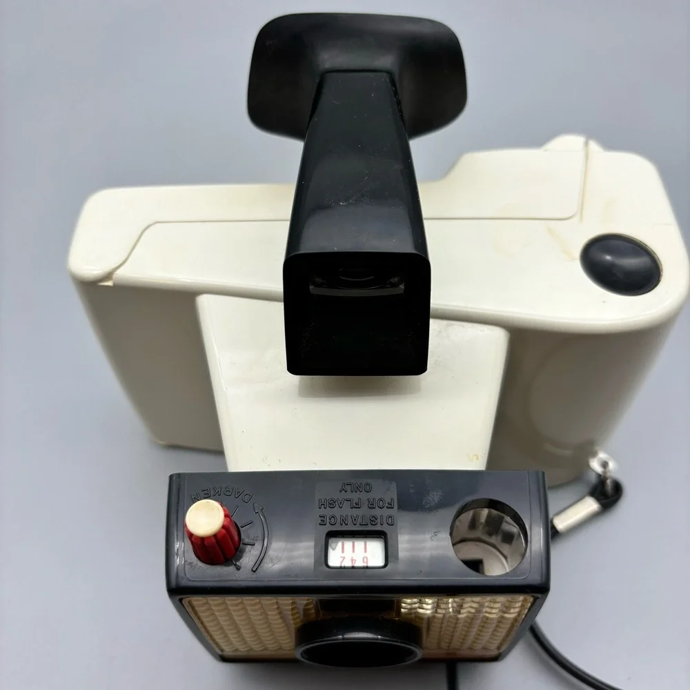 Polaroid Spectra 2/ Swinger Model 20‎ Instant Film Camera Untested - Picture 14 of 15